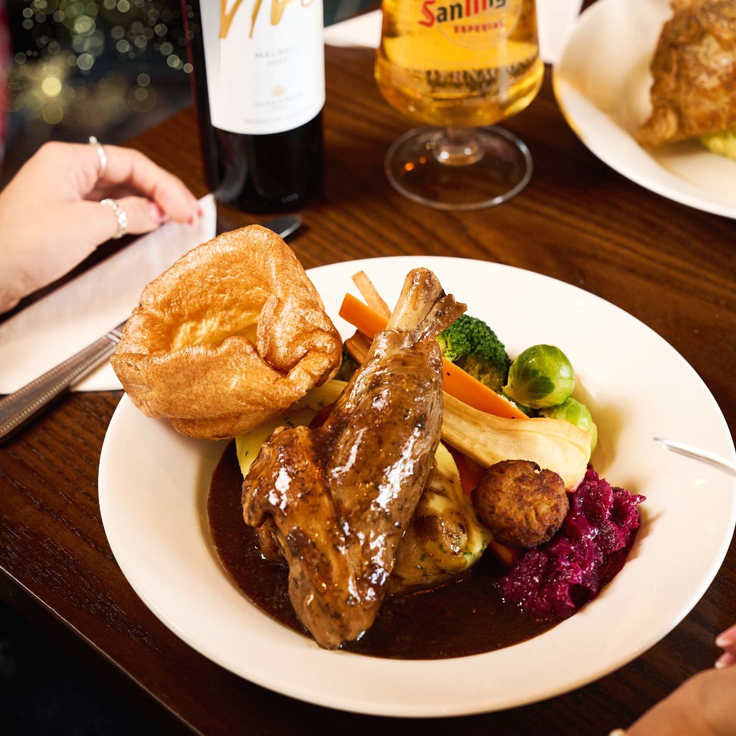 Christmas Day 2025 Lunch, Dinner & Dining at The Spindle & Thread in High Wycombe